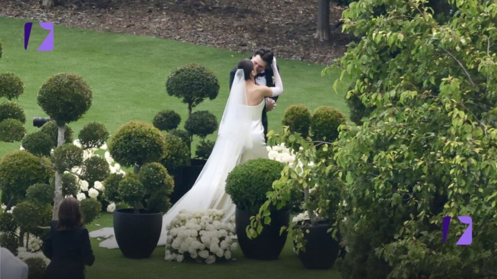 Josh Allen love Hailee Steinfeld