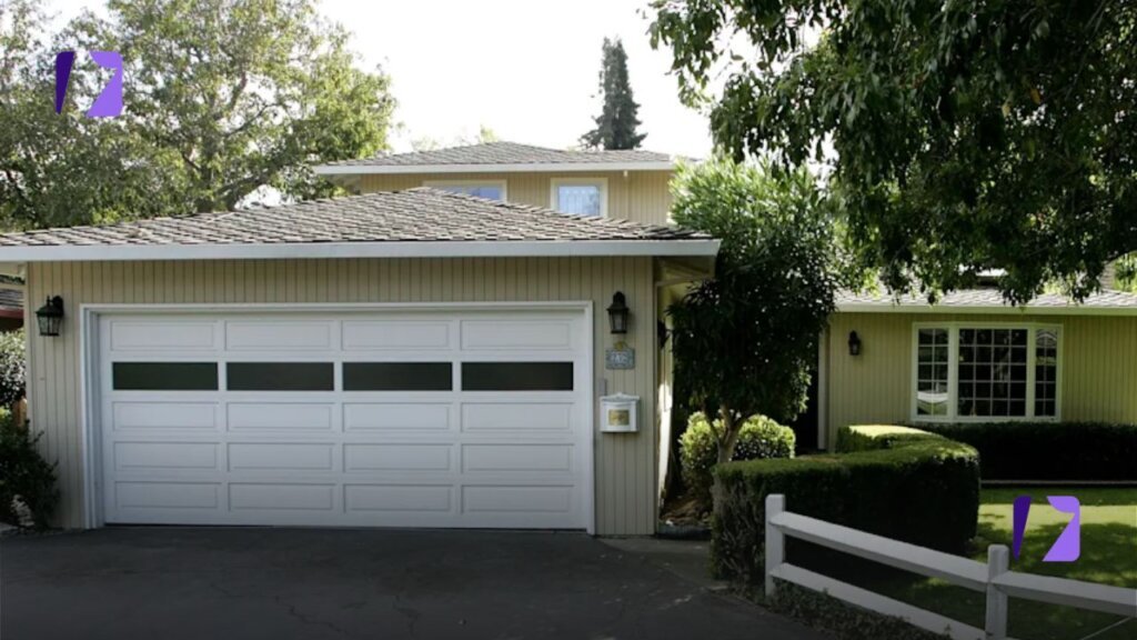 garage in Menlo Park