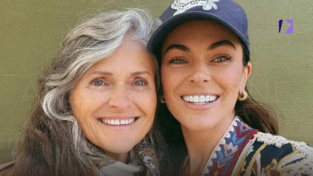 Serinda Swan And Mother