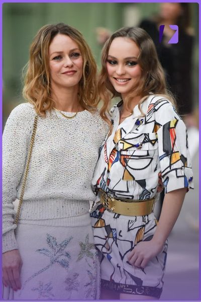 Vanessa Paradis With Daughter