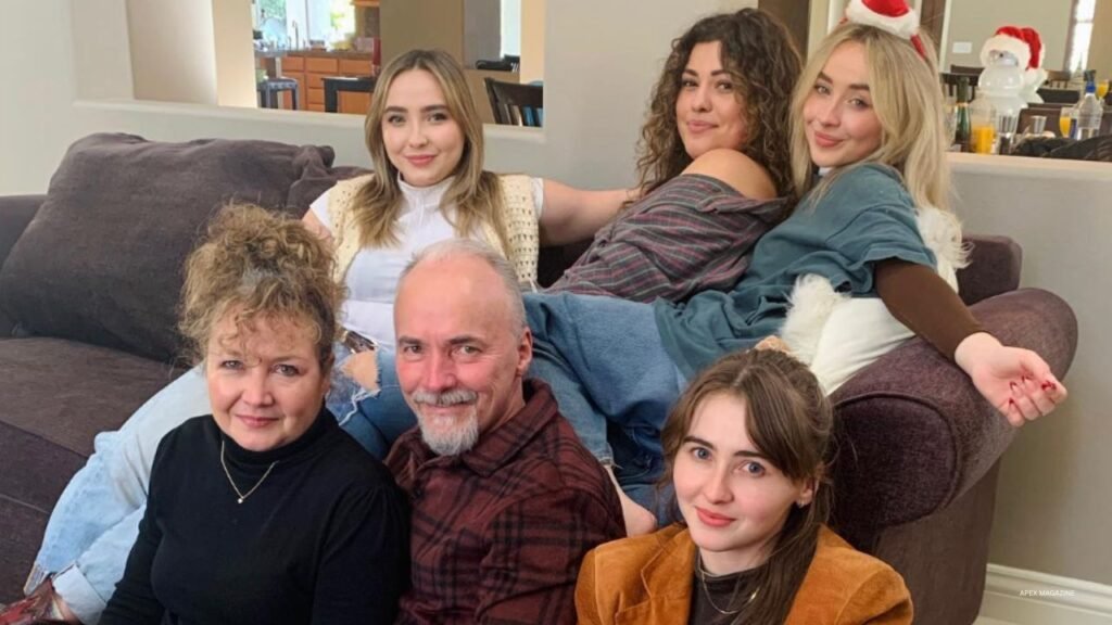 Sabrina Carpenter With family